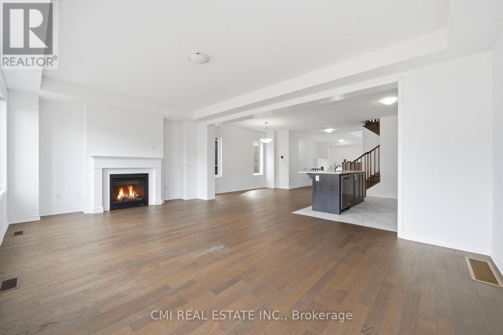 656 NEWLOVE STREET - 11