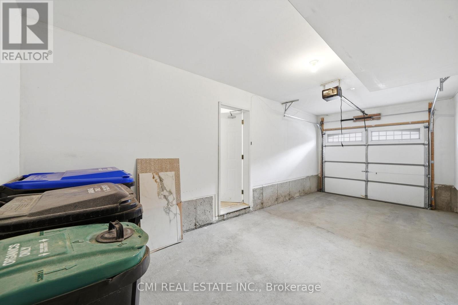 656 NEWLOVE STREET - 38