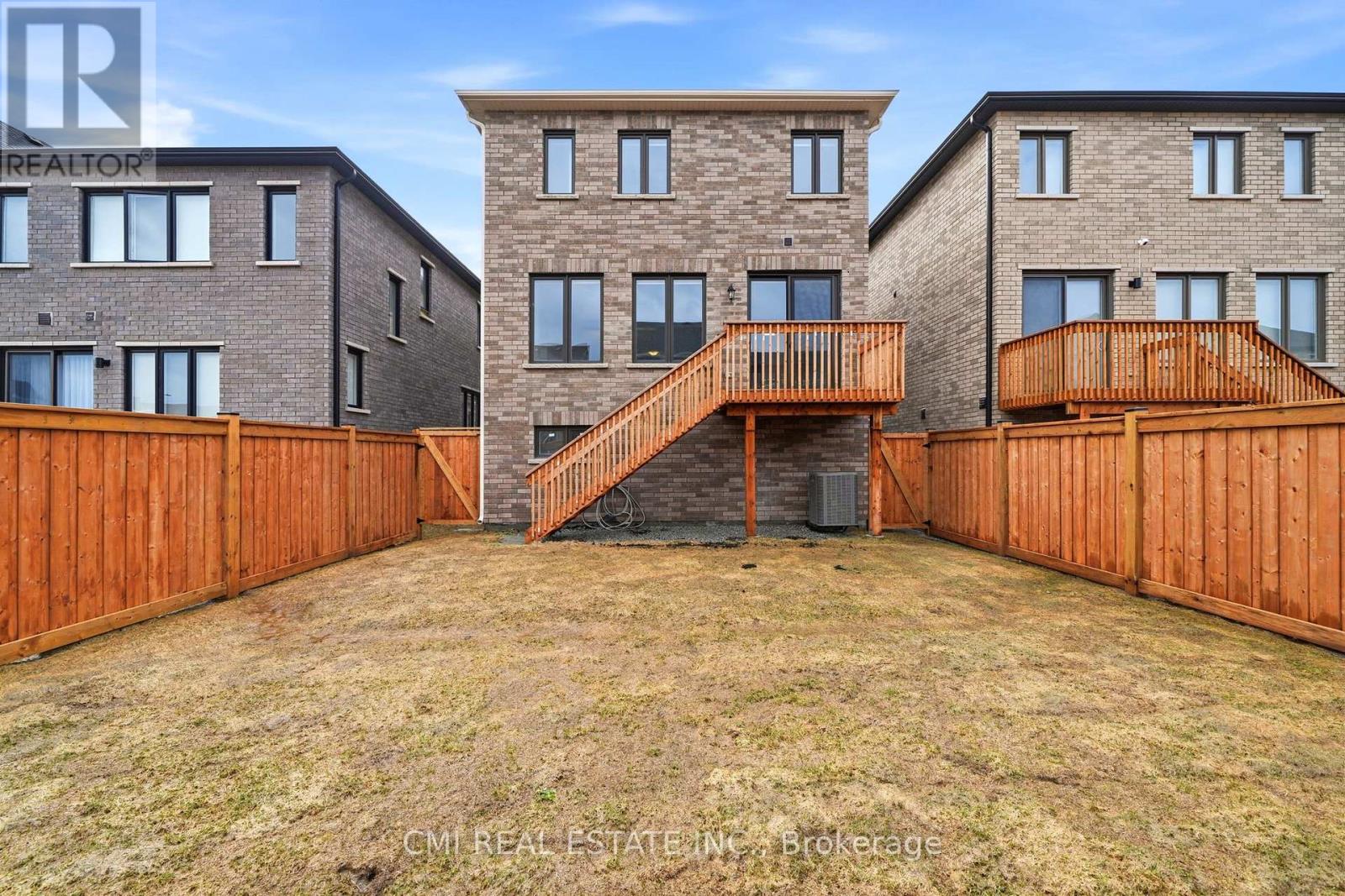 656 NEWLOVE STREET - 40