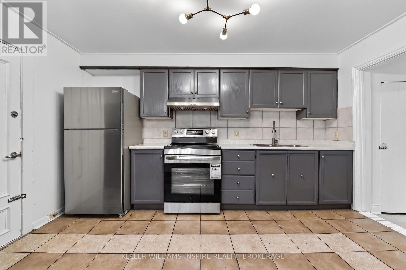 512 JOHNSON STREET - Image 11