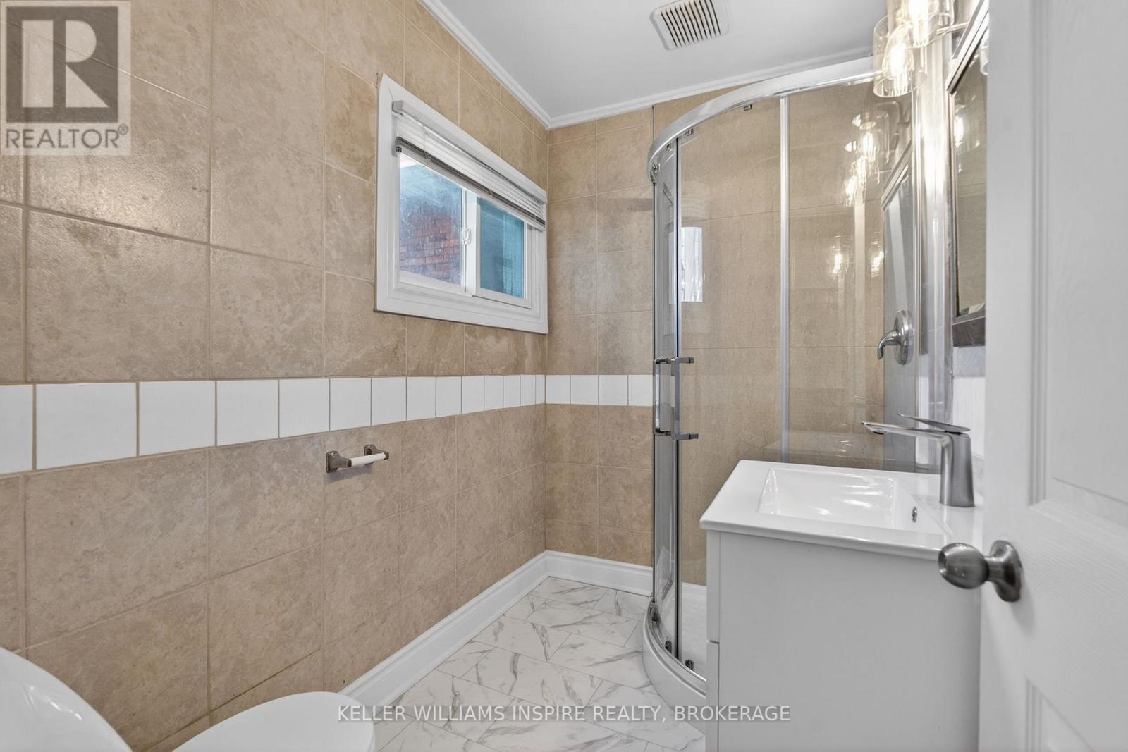 512 JOHNSON STREET - 13