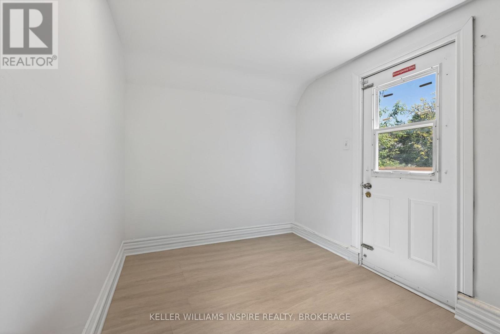 512 JOHNSON STREET - 26