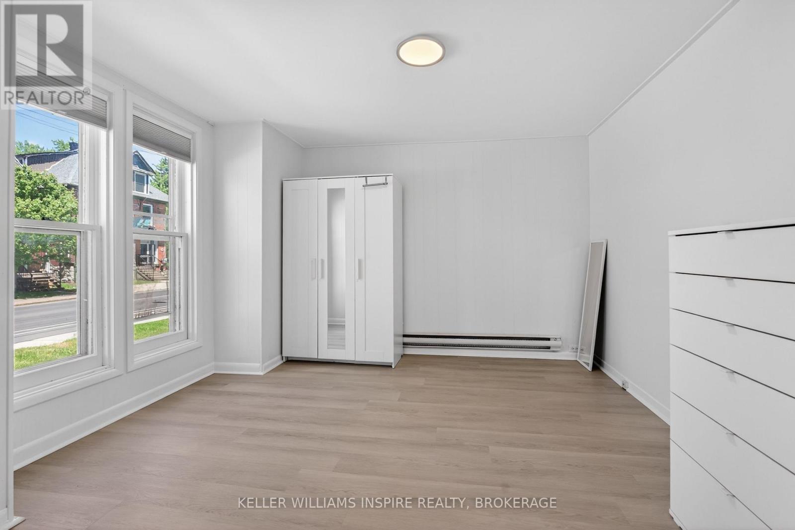 512 JOHNSON STREET - Image 8