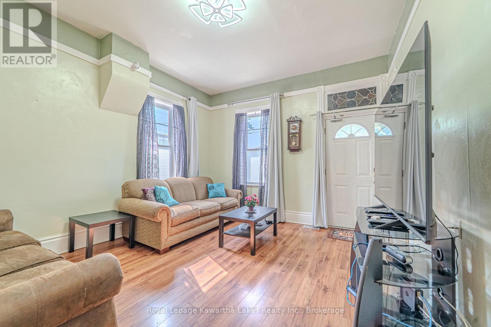 36 MELBOURNE STREET W - 9