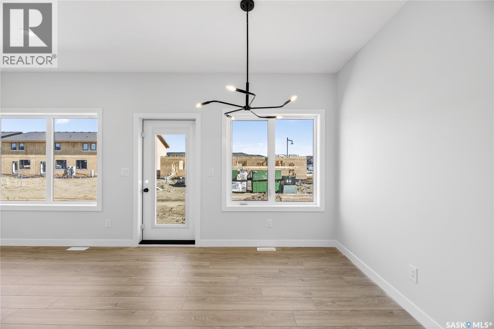 #4 830 Brighton BOULEVARD - 12