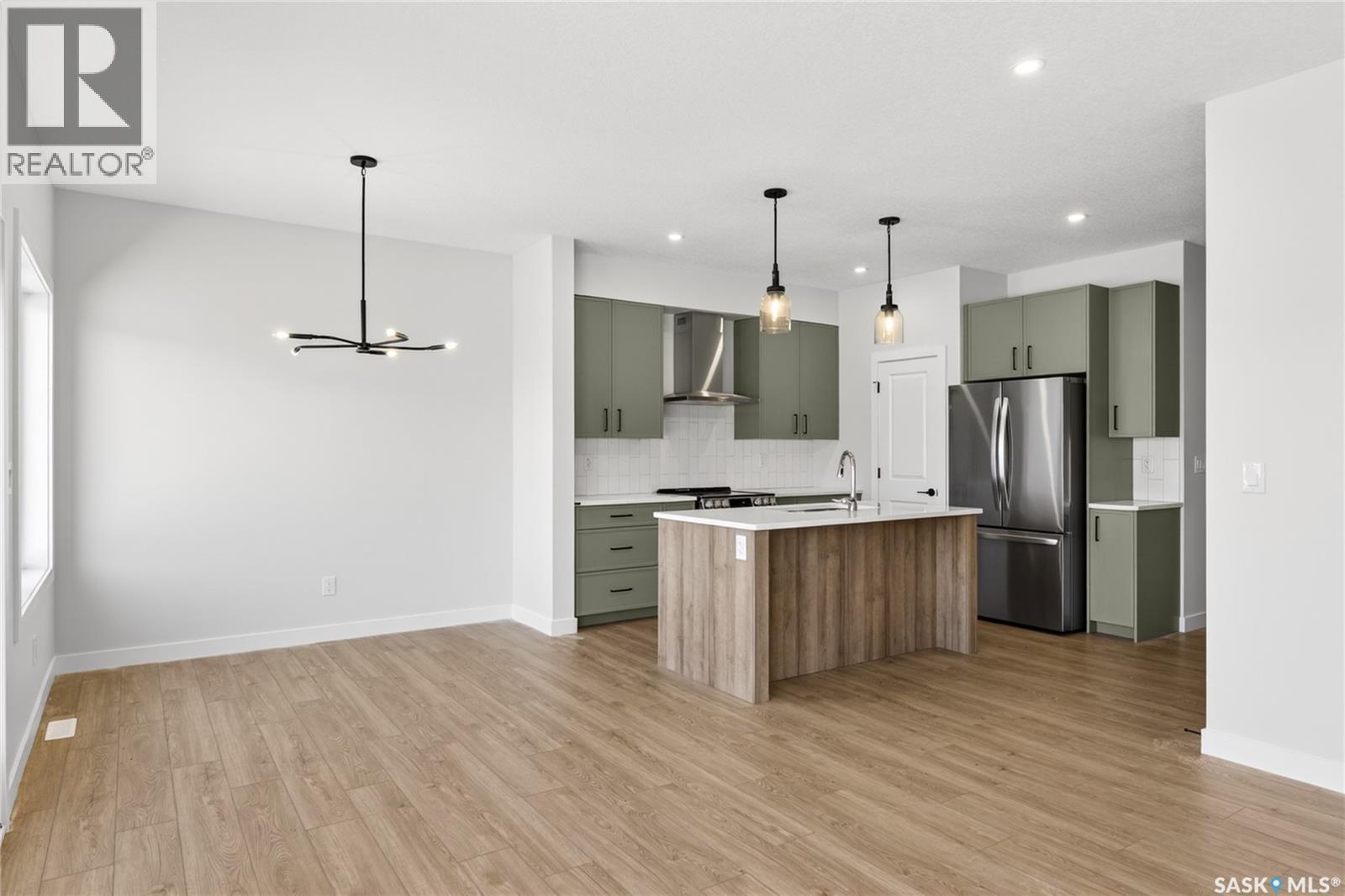 #4 830 Brighton BOULEVARD - 15