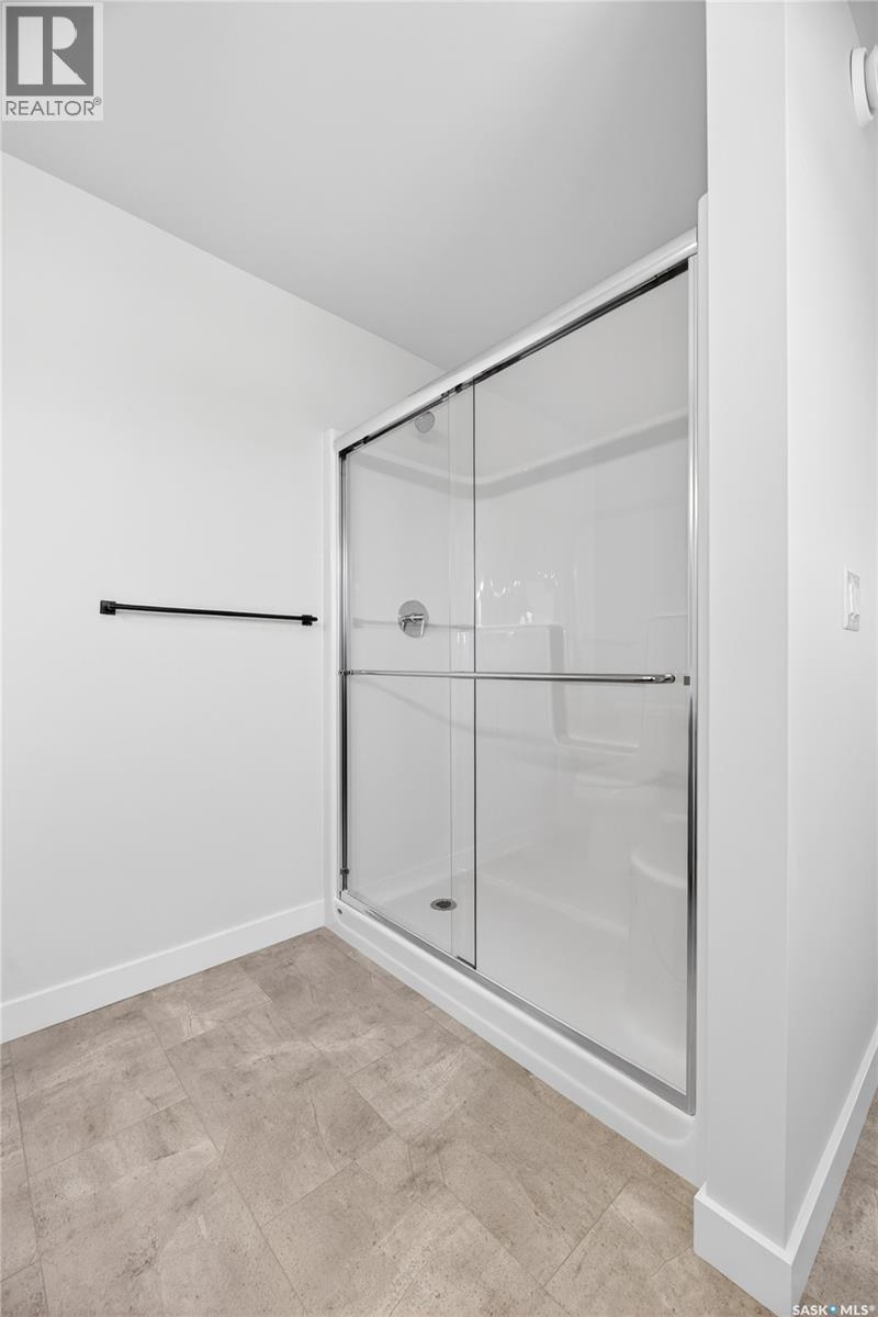 #4 830 Brighton BOULEVARD - 19