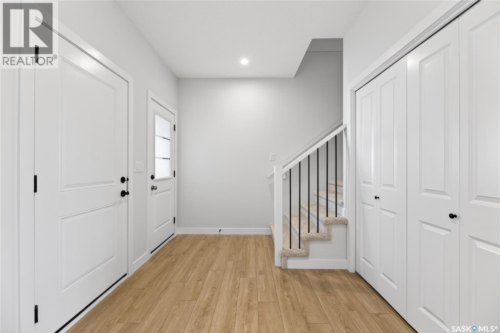 #4 830 Brighton BOULEVARD - 2