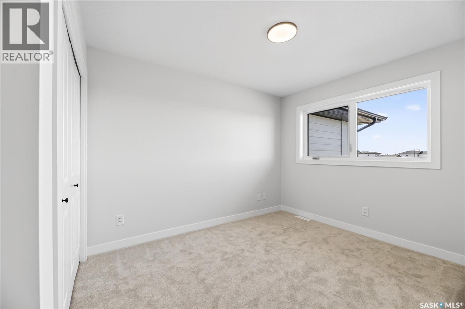 #4 830 Brighton BOULEVARD - 23