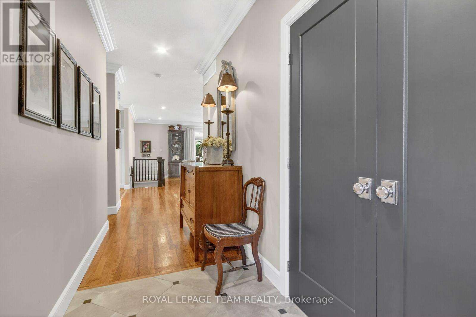 Beautiful black finish on interior doors!