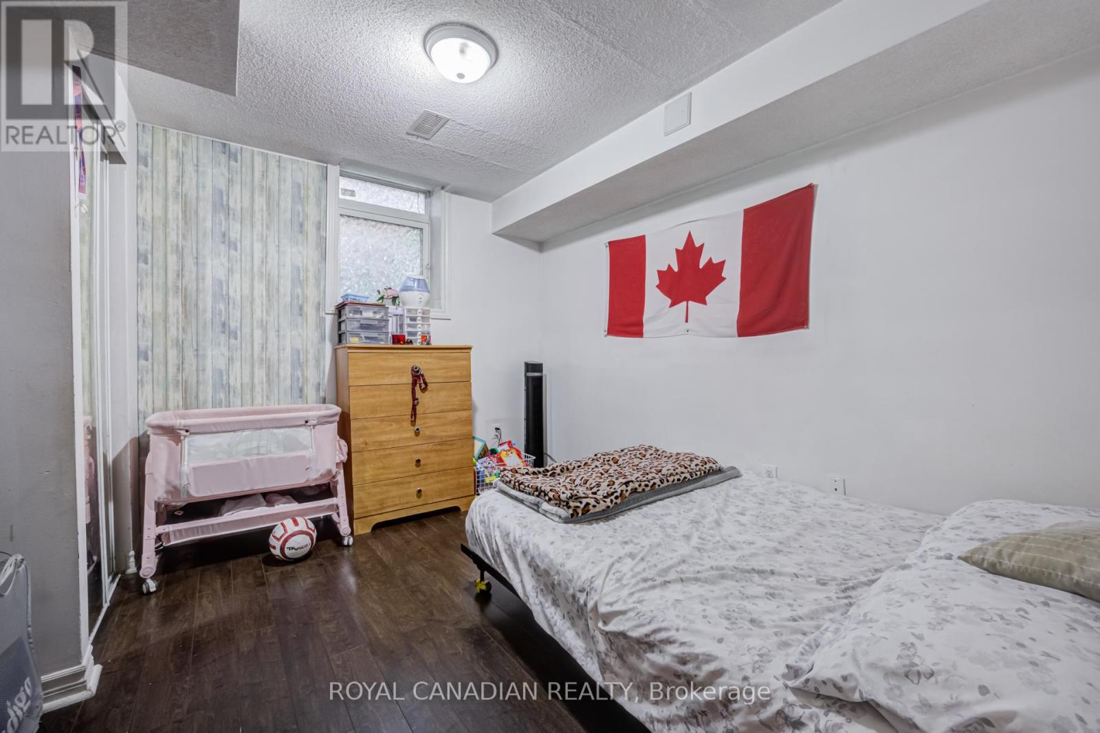 43 BLUFFWOOD CRESCENT - 42