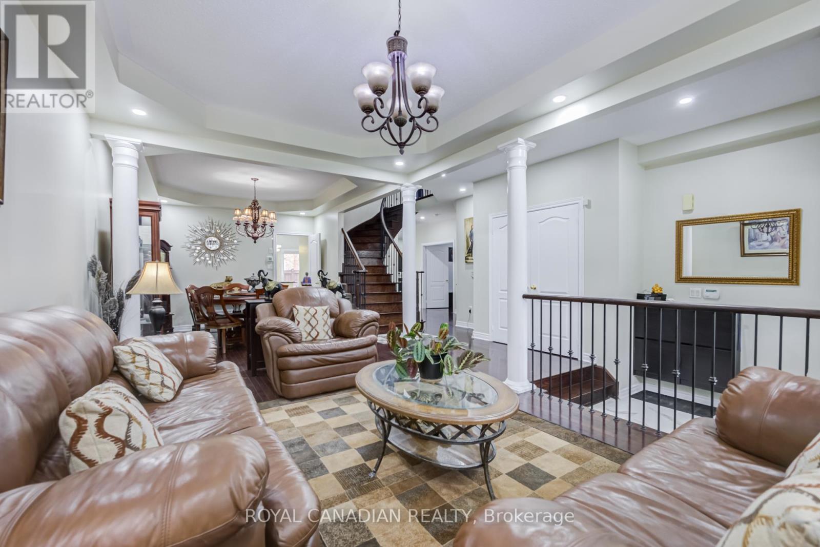43 BLUFFWOOD CRESCENT - 6