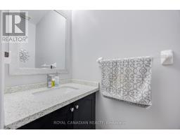 Primary Bedroom - 43 Bluffwood Crescent, Brampton, ON L6P2P3 Photo 10