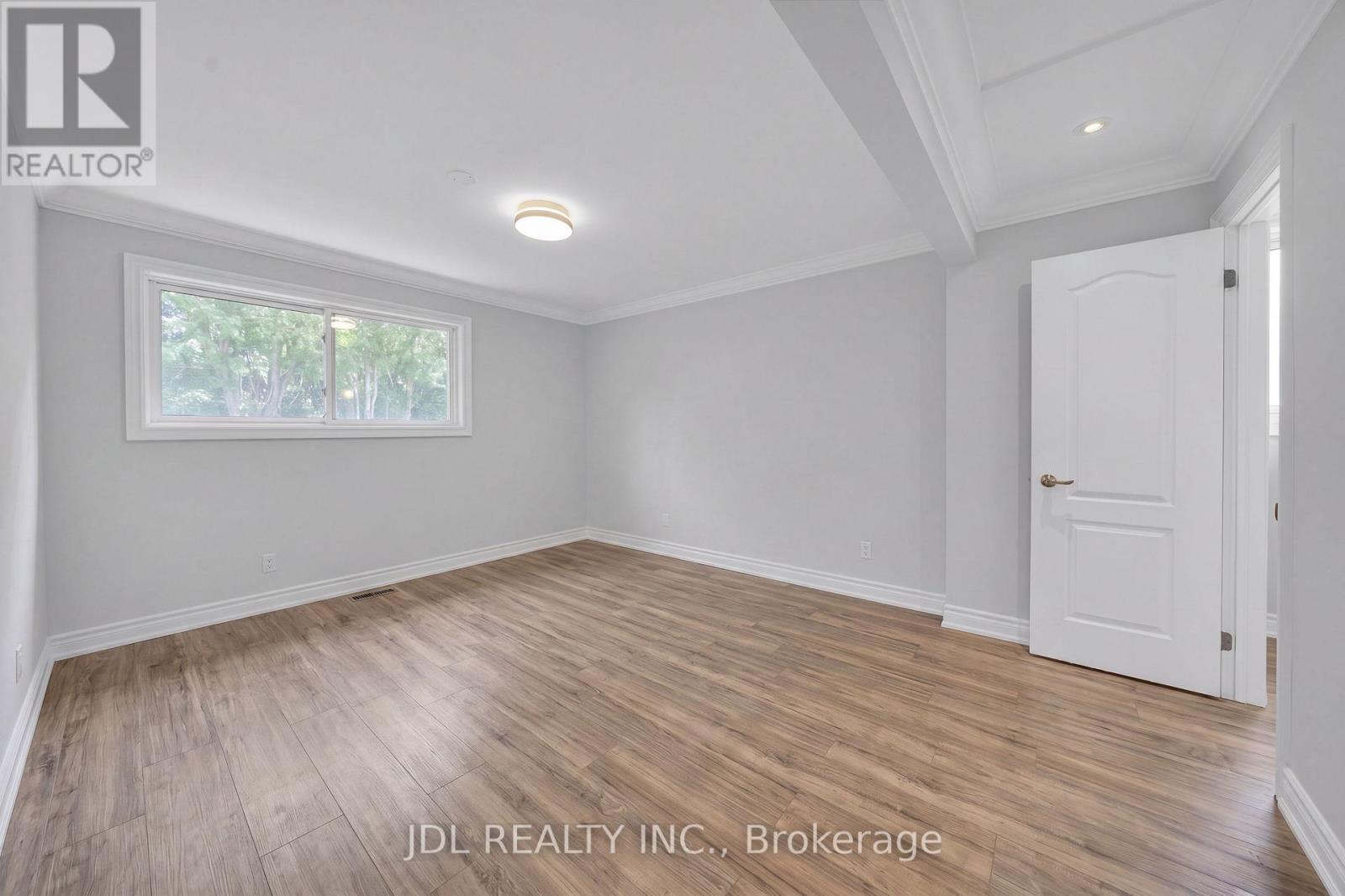 53 SOUTHDALE DRIVE - 18