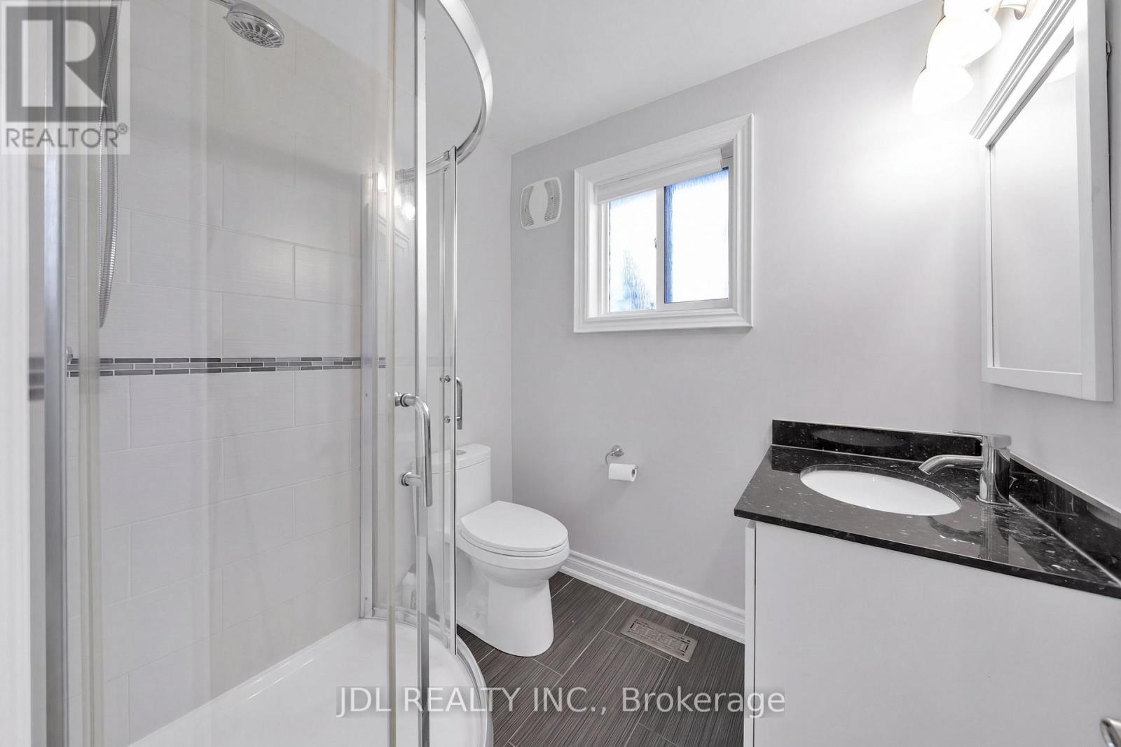 53 SOUTHDALE DRIVE - 19