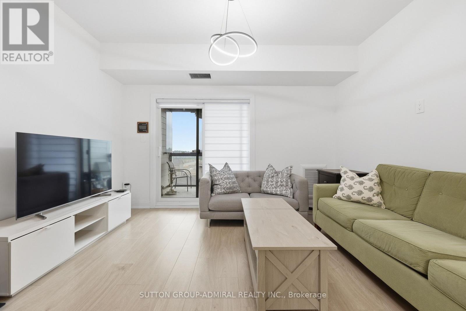 #406 15 KNEESHAW DRIVE - 14