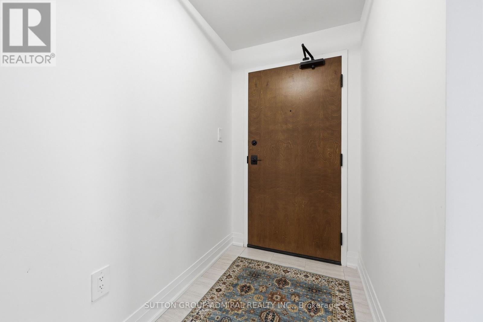#406 15 KNEESHAW DRIVE - 6