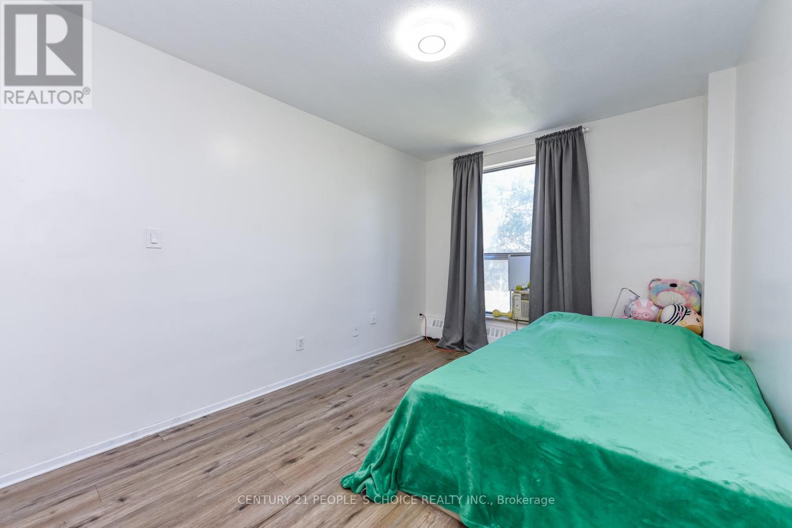 #108 10 EDDYSTONE AVENUE - 28