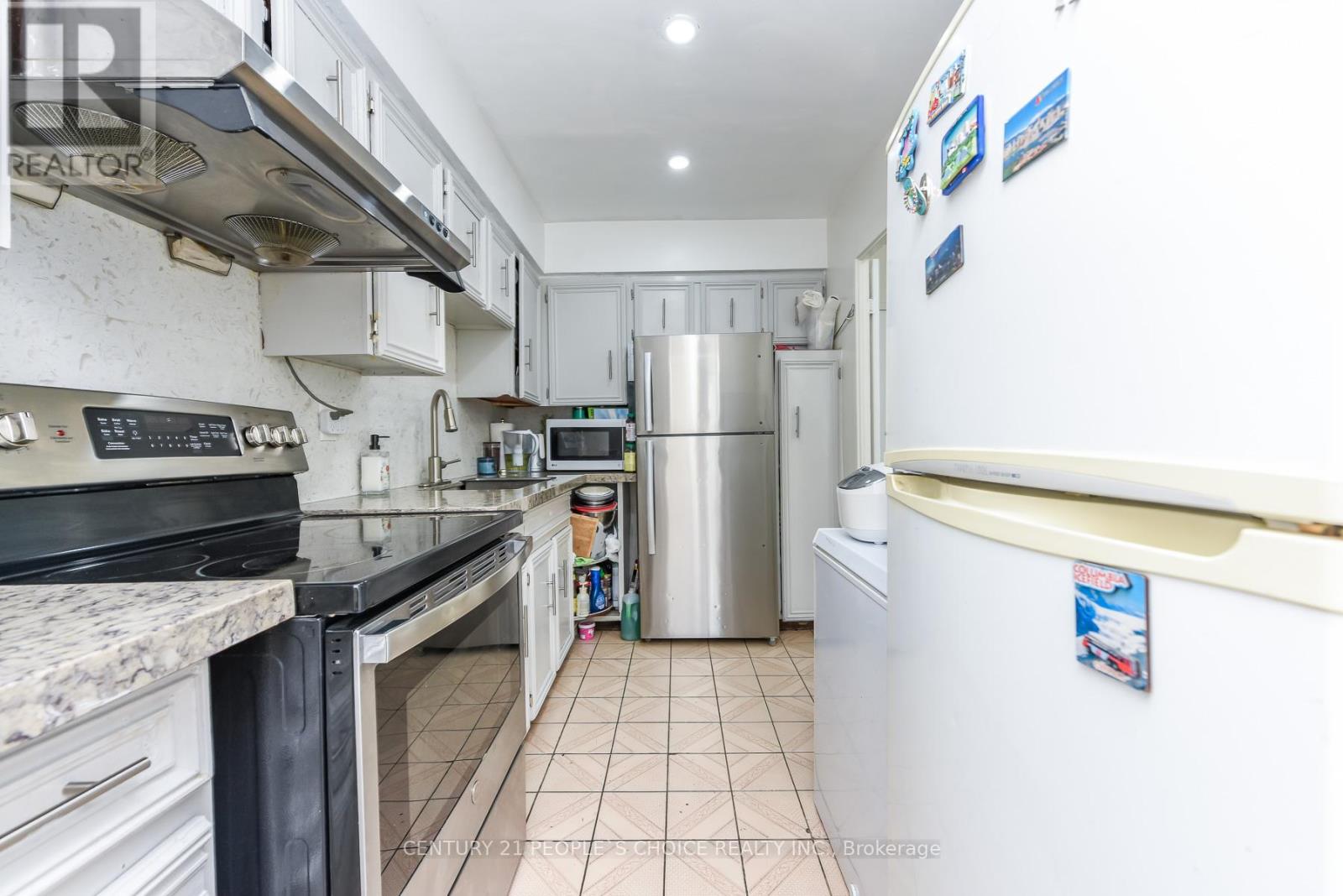 #108 10 EDDYSTONE AVENUE - 24