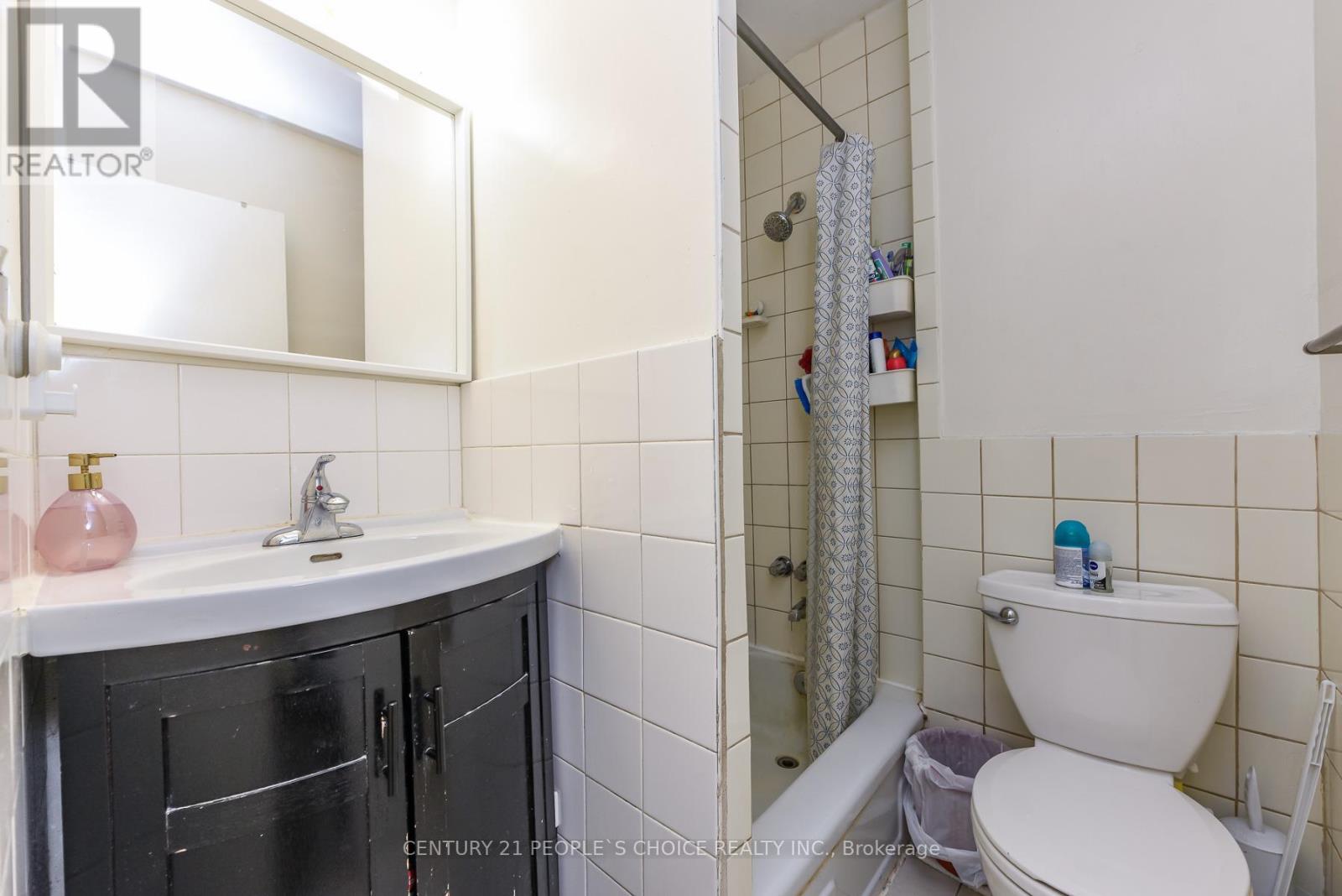 #108 10 EDDYSTONE AVENUE - 35