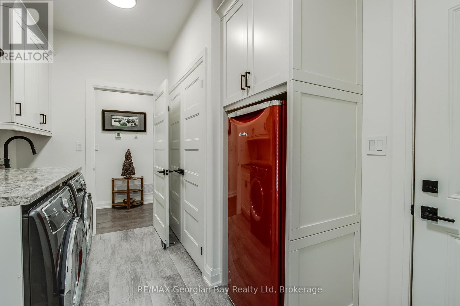 50 WINDERMERE CIRCLE - 24