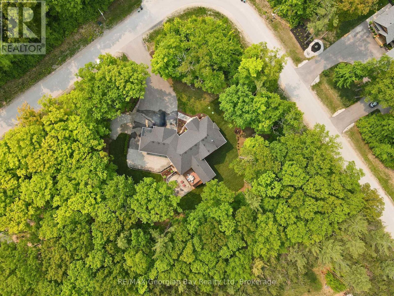 50 WINDERMERE CIRCLE - 48