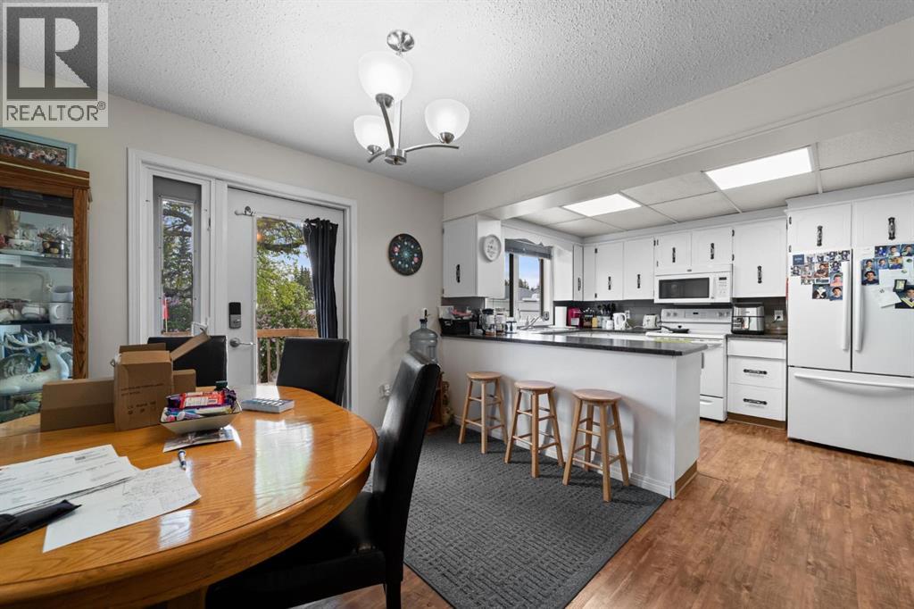 7 2 Avenue - photo 2