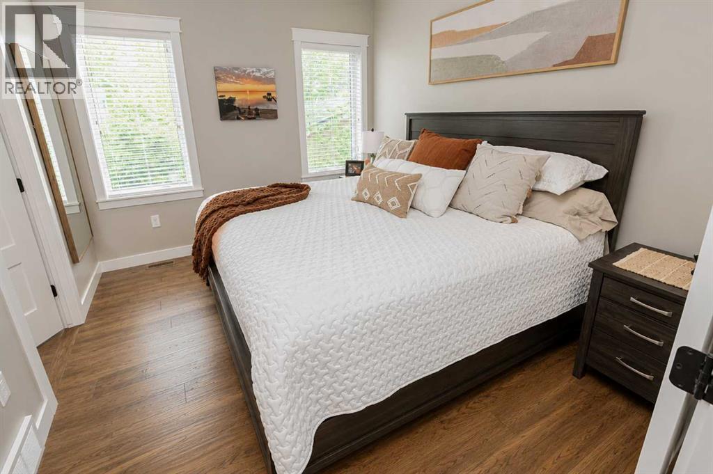 29 Boyd Lakeshore — photo 11