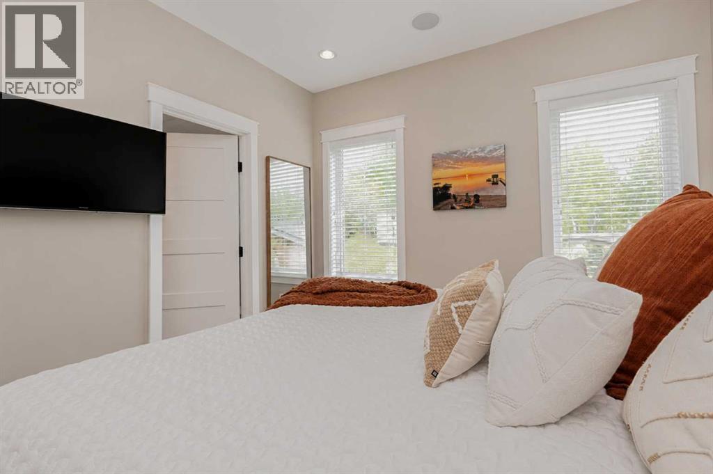 29 Boyd Lakeshore — photo 12