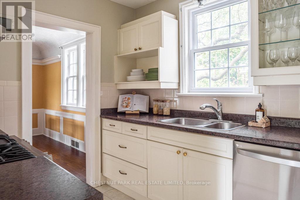 5170 KING STREET - 15
