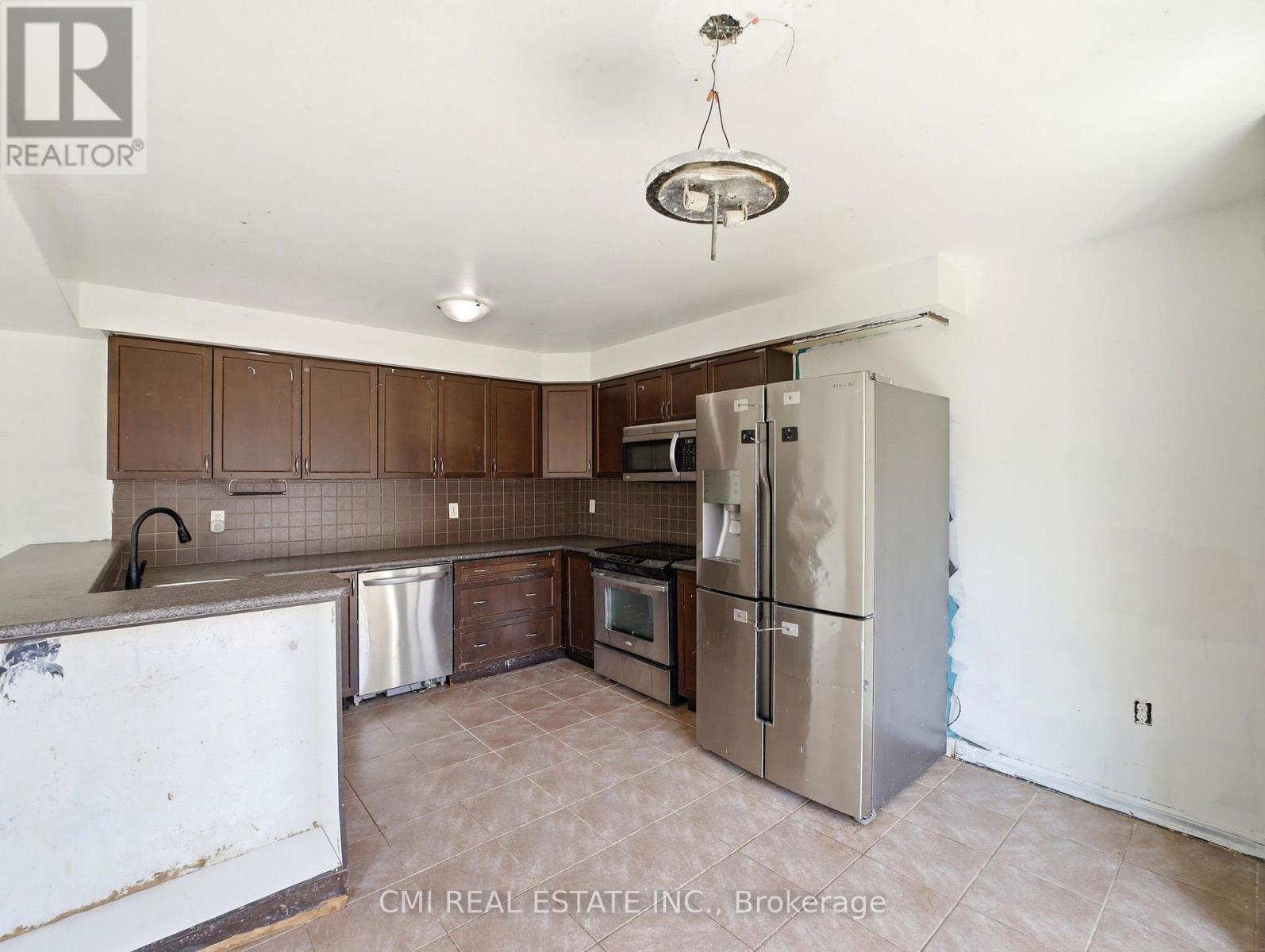 155 FLETCHER CIRCLE - 13