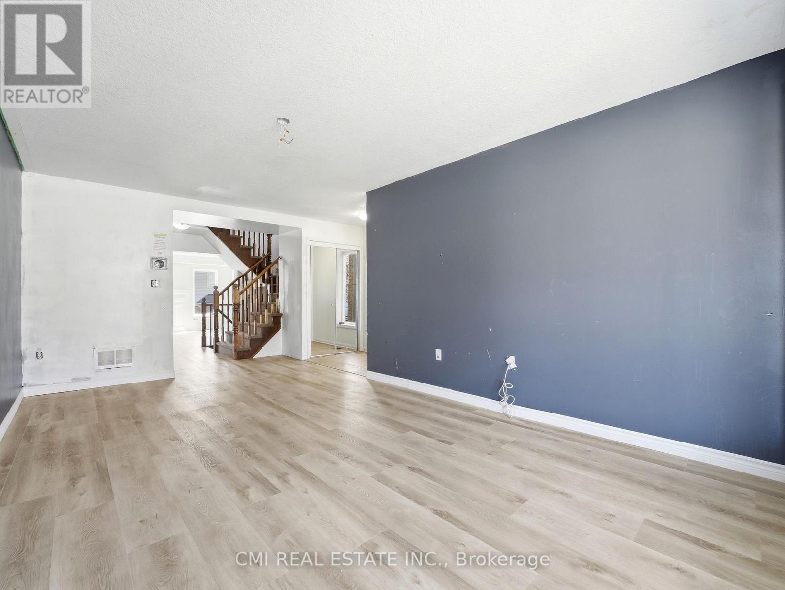 155 FLETCHER CIRCLE - 9