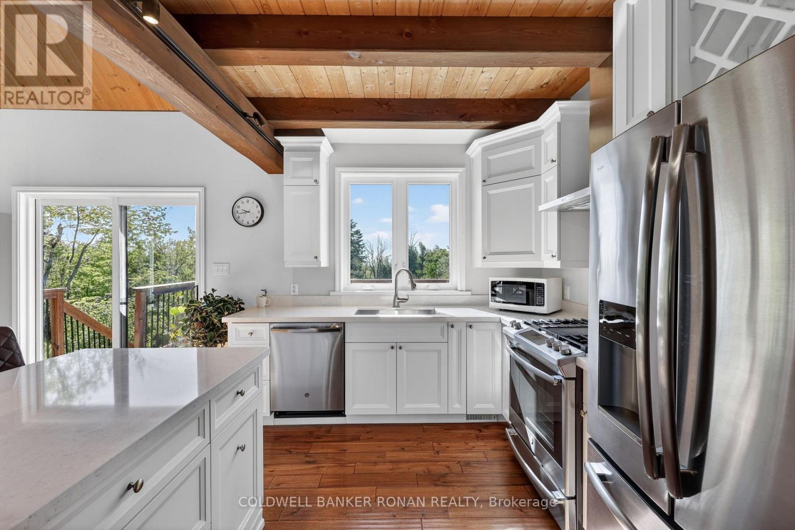 3 LAELA CRESCENT - 11