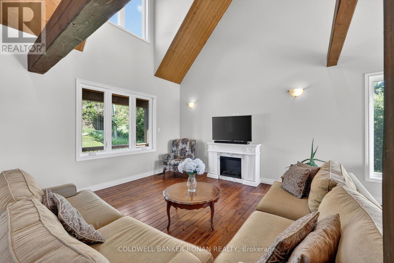 3 LAELA CRESCENT - 14