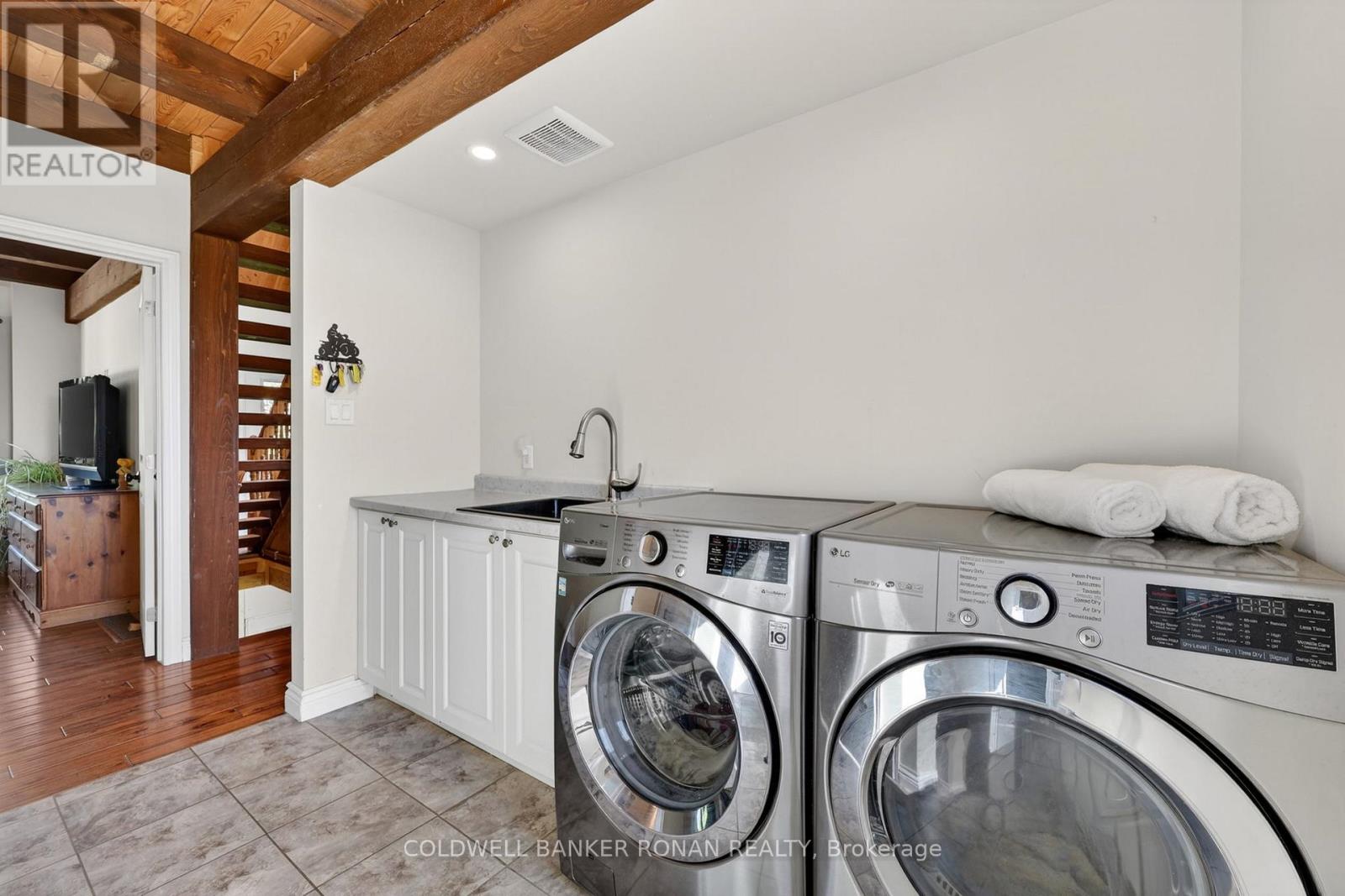 3 LAELA CRESCENT - 19