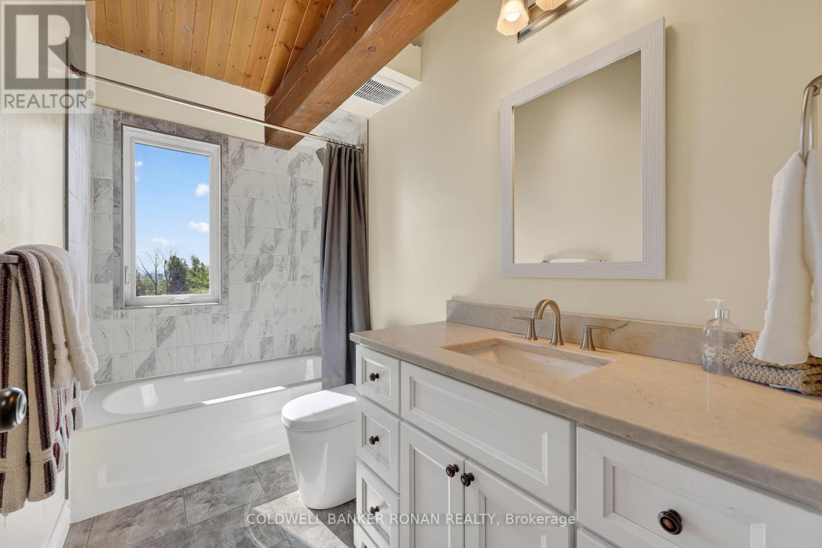 3 LAELA CRESCENT - 25