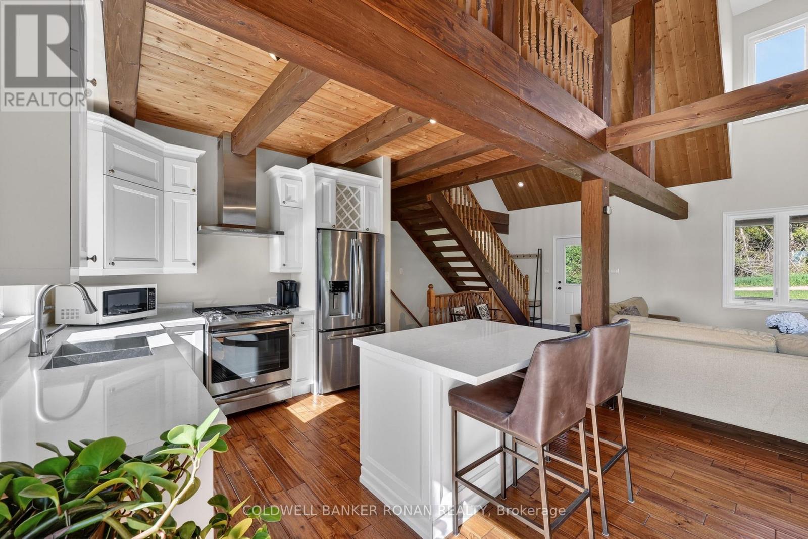 3 LAELA CRESCENT - 9