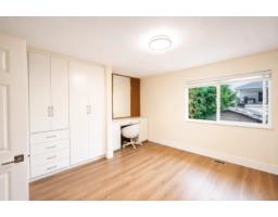12458 76b Avenue, Surrey, BC V3W7W6 Photo 9
