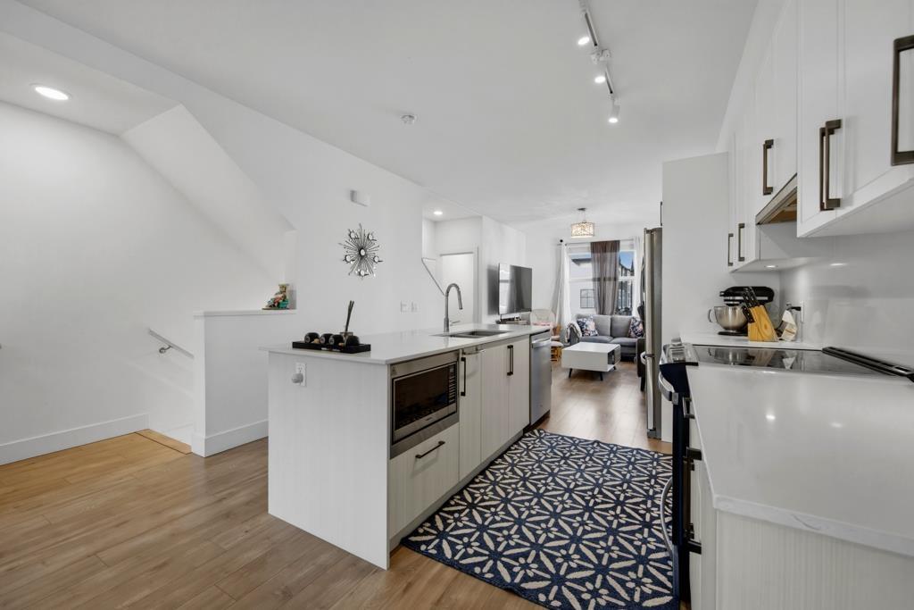 701 2267 MCKENZIE ROAD, Abbotsford