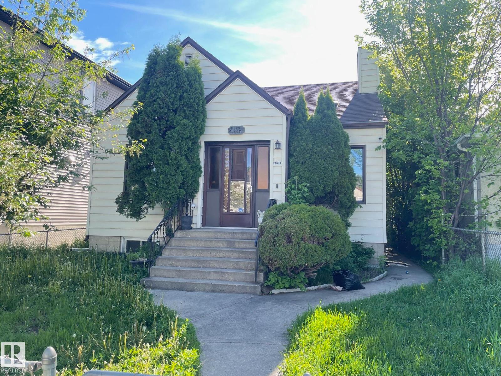 11529 101 ST NW - 1