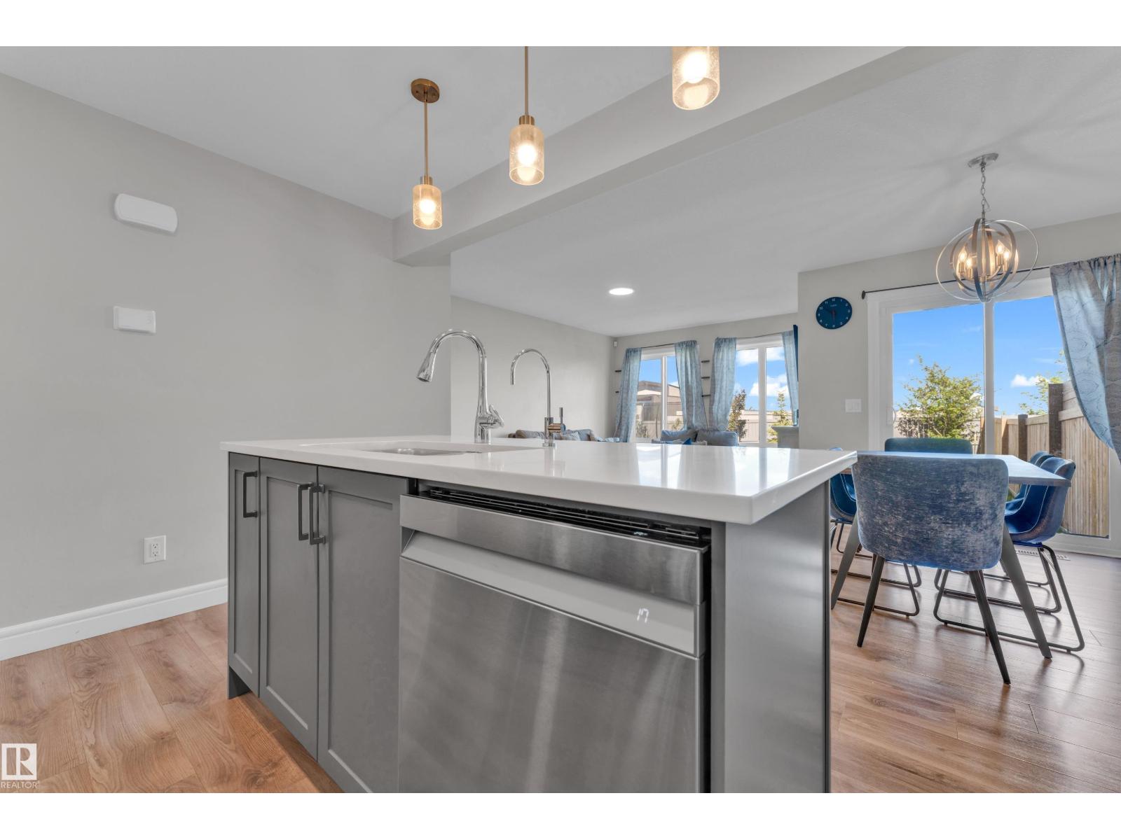 7647 KORULUK PL SW - 21