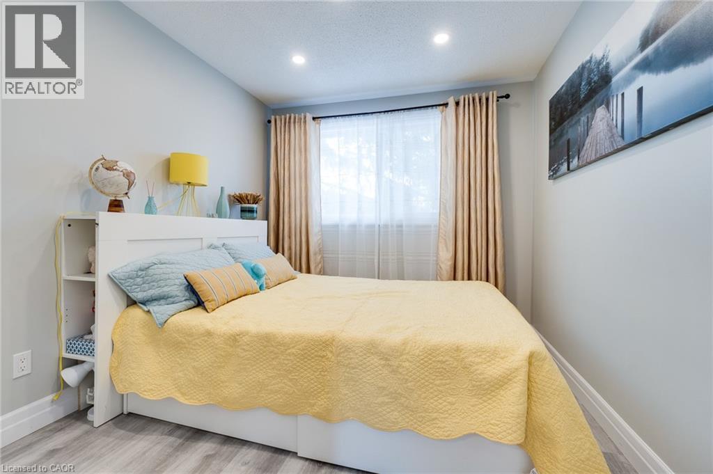 121 MELITA Street - 27