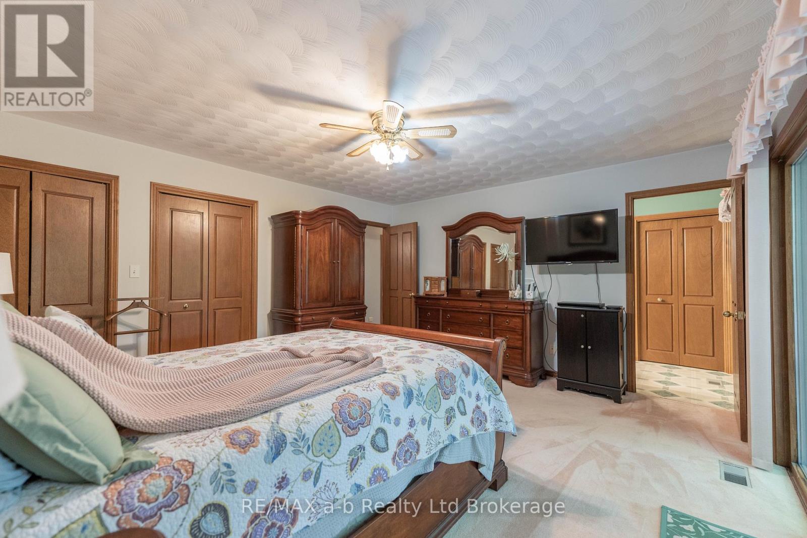 34 LORRAINE AVENUE - 17