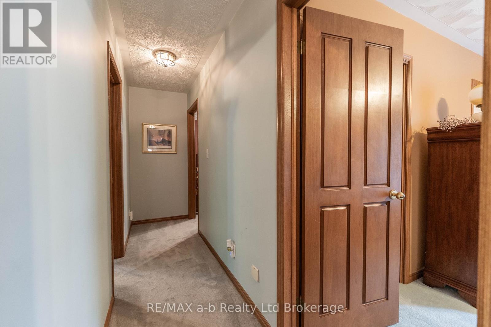 34 LORRAINE AVENUE - 22
