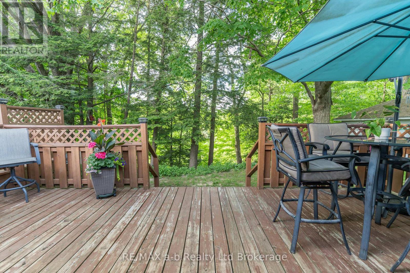 34 LORRAINE AVENUE - 38
