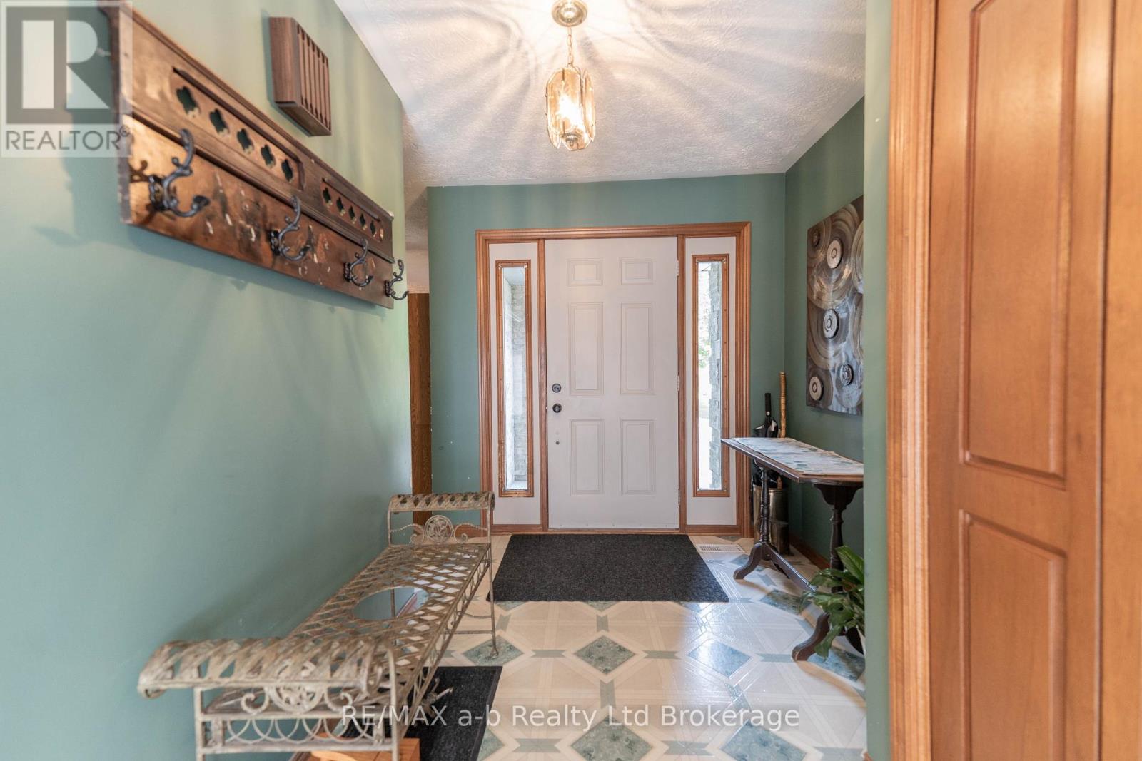 34 LORRAINE AVENUE - 7