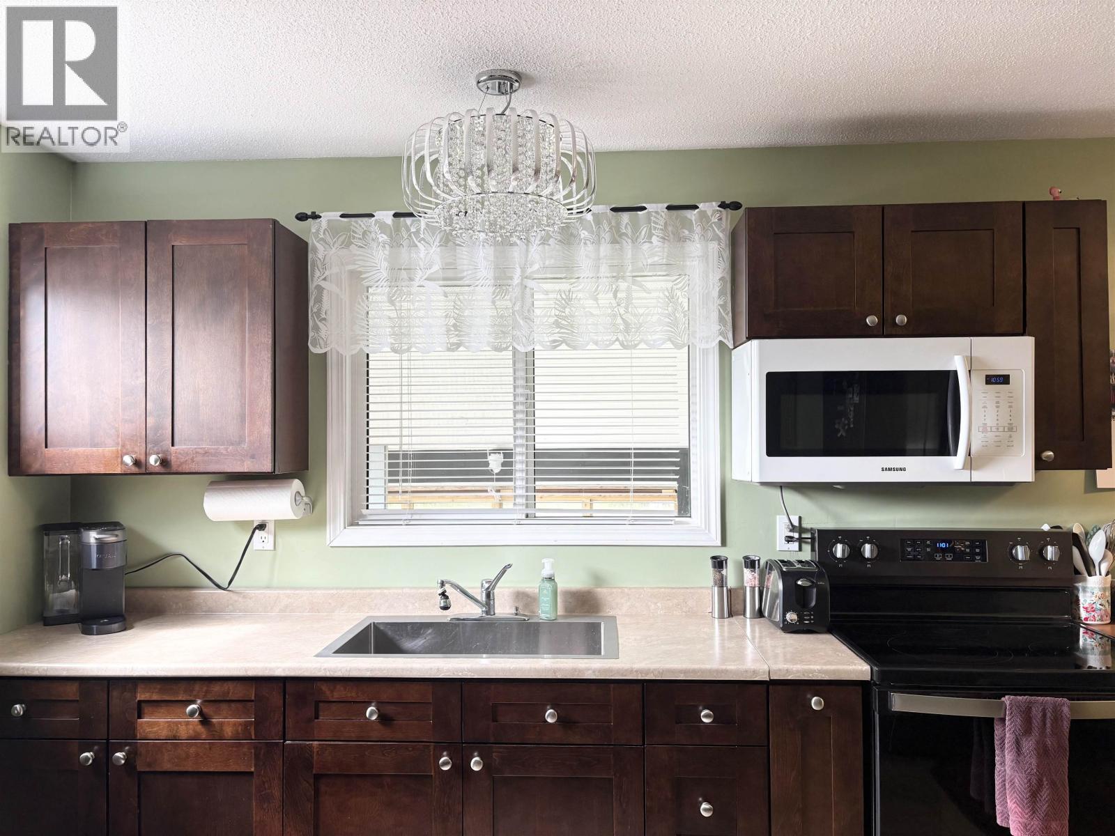 440 PANDA AVENUE - 4