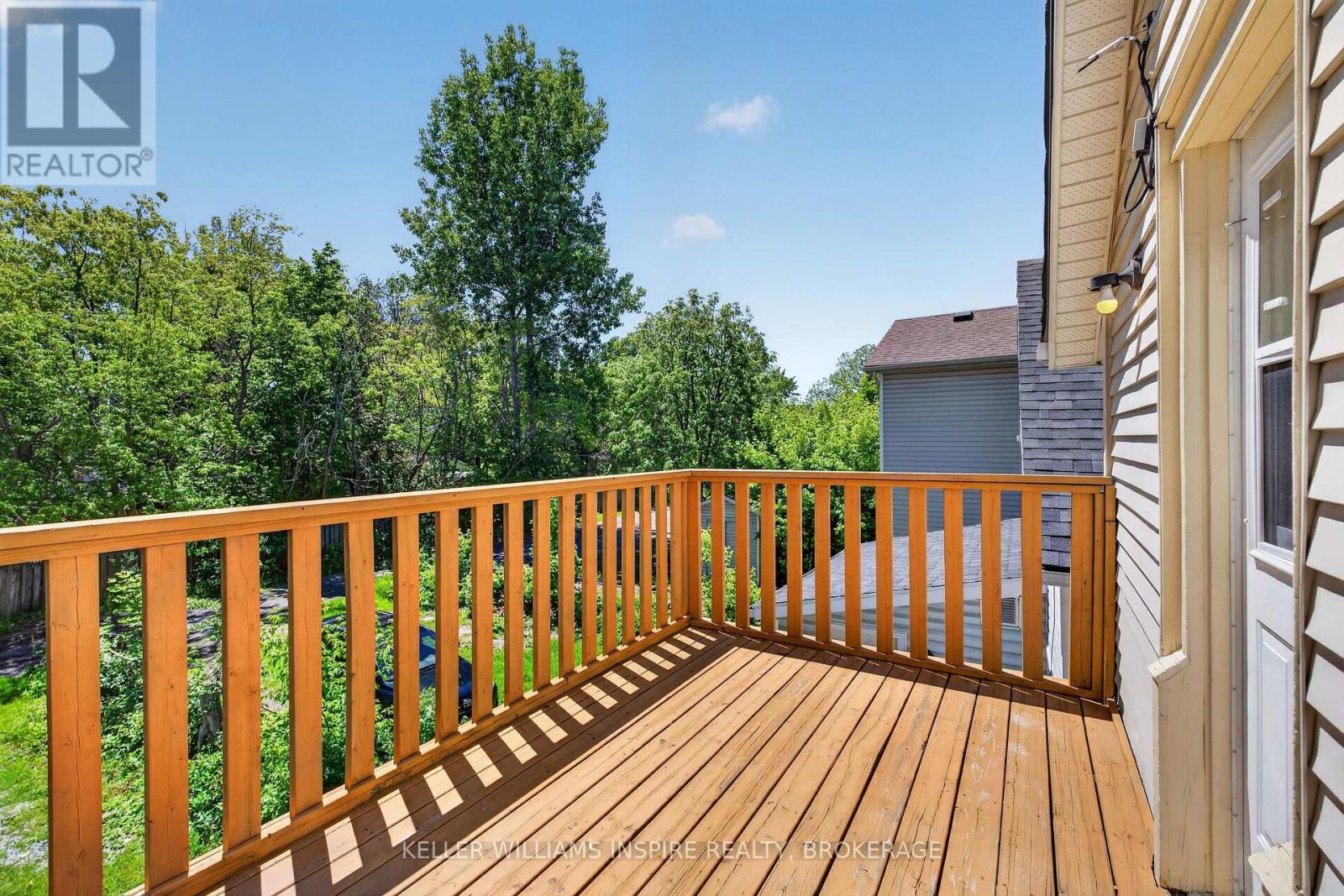 512 JOHNSON STREET - Image 32