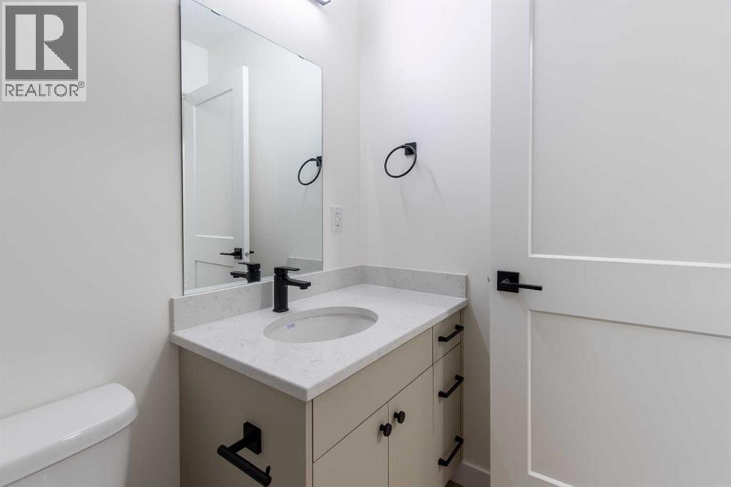 2815 16 Avenue - 32
