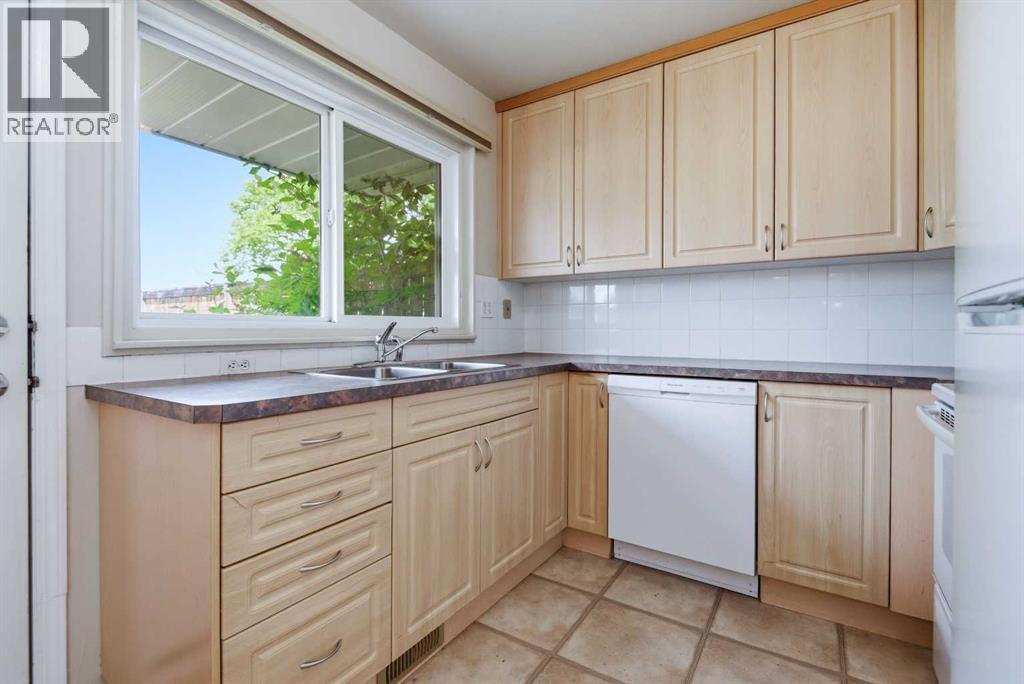 3907 39 Street, Red Deer